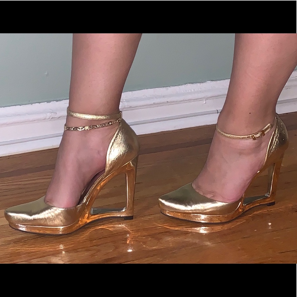 Jessica Simpson Gold Wedge Open Heels